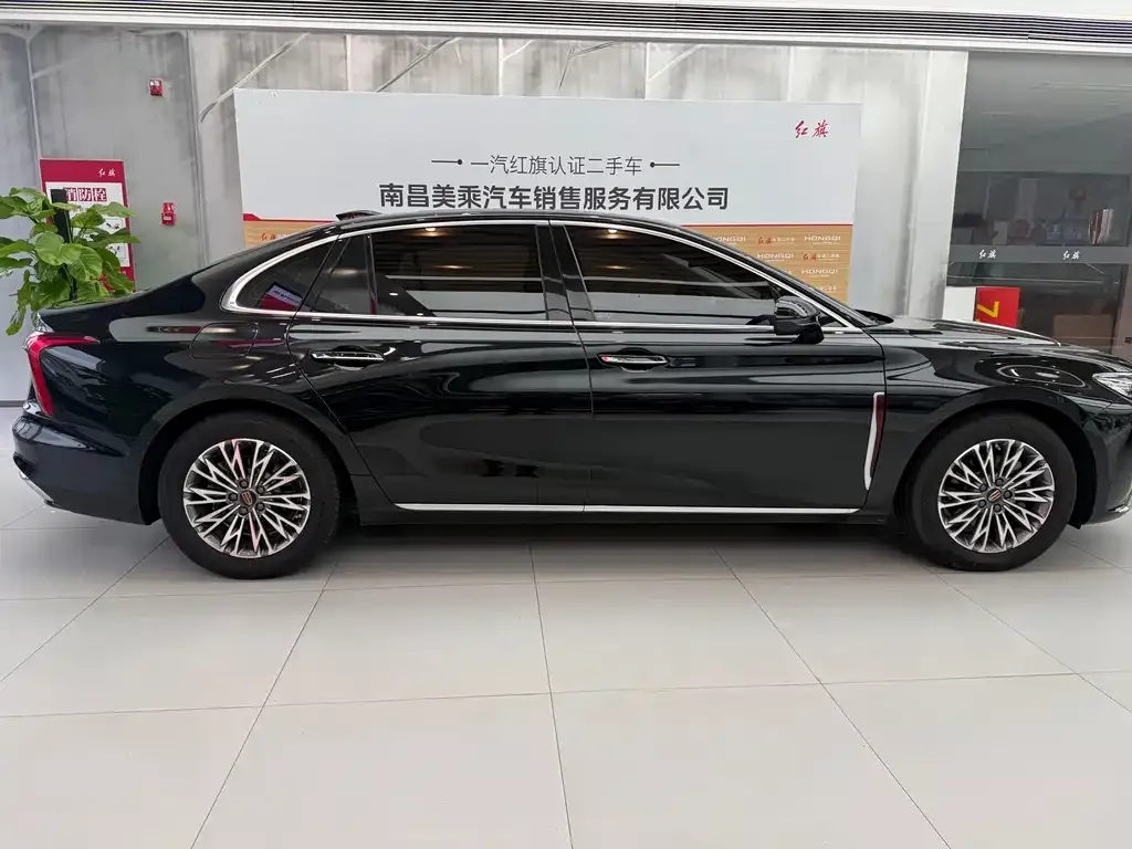 Hongqi H5 — фото 9