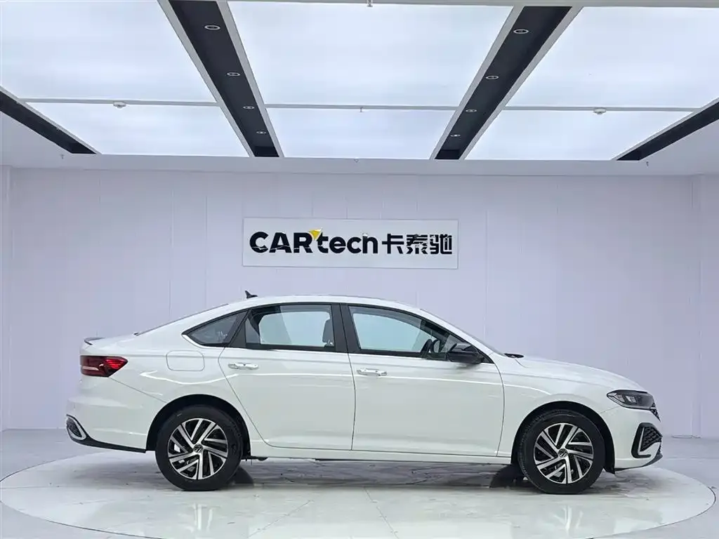 Volkswagen Lavida 2024 из CN, фото 2
