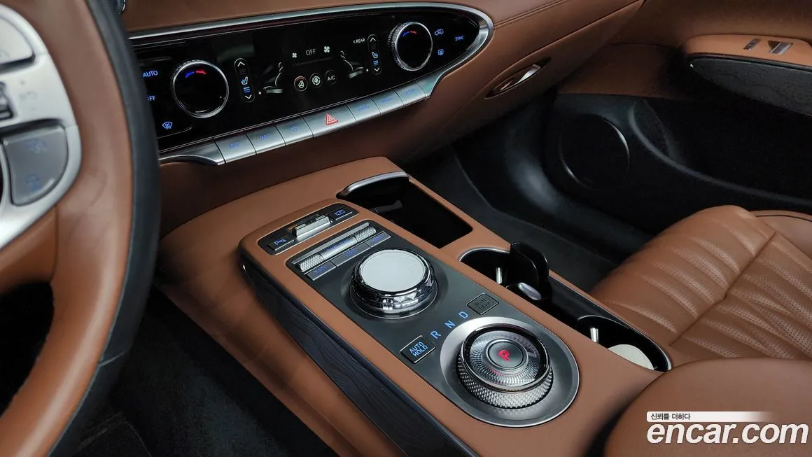 Genesis GV70 — фото 10