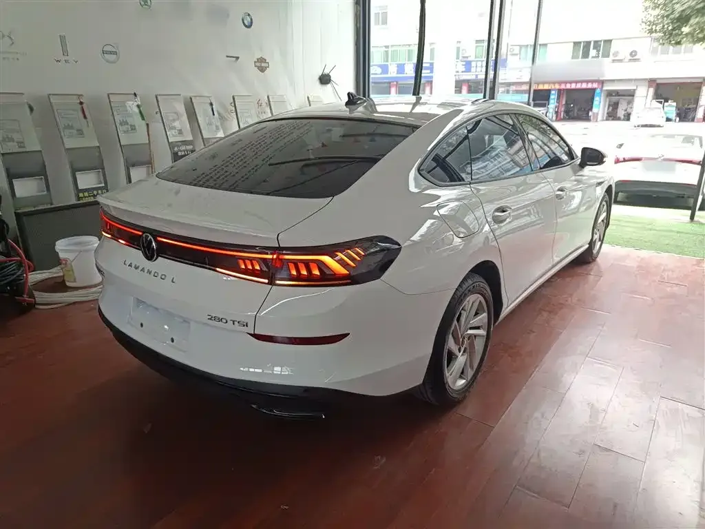 Volkswagen Lamando 2023 из CN, фото 8