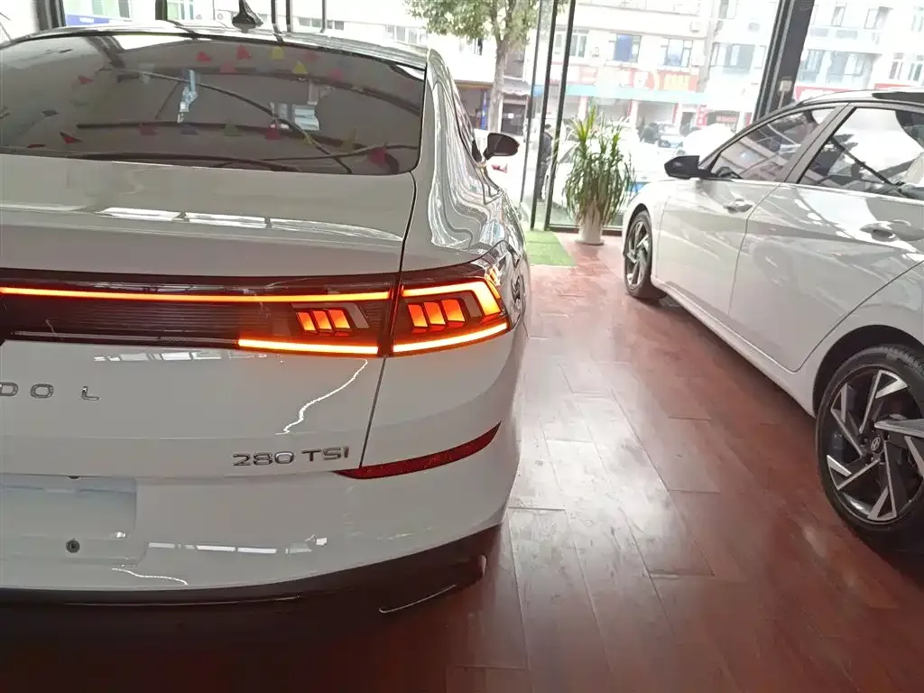 Volkswagen Lamando 2023 из CN, фото 6