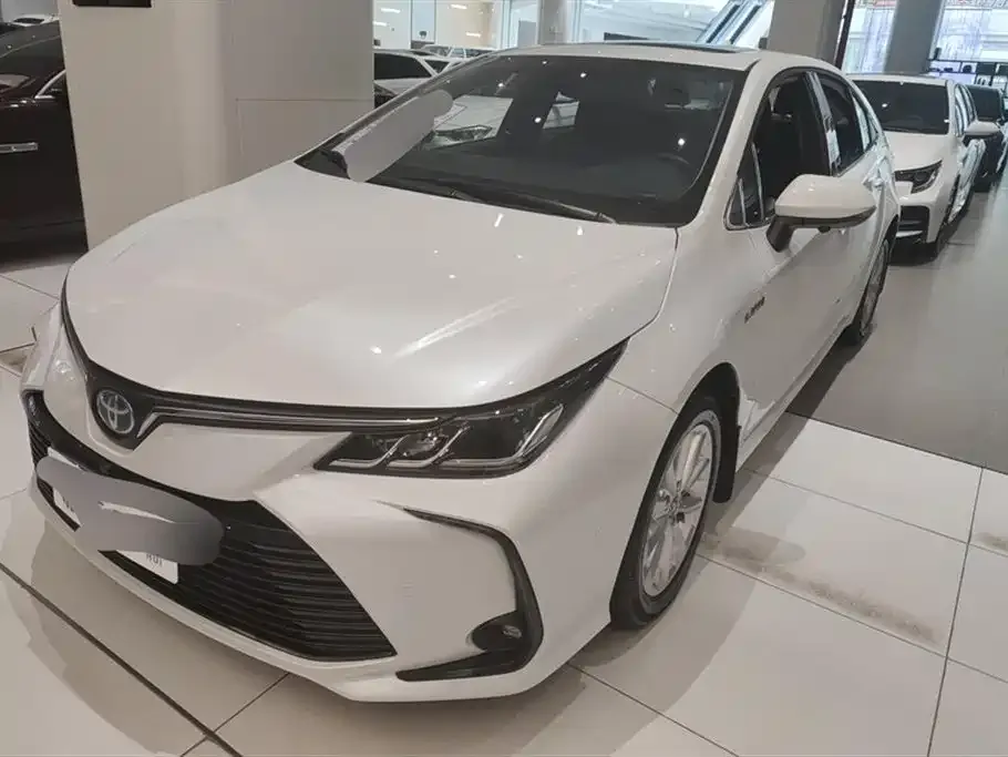 Toyota Corolla — фото 1
