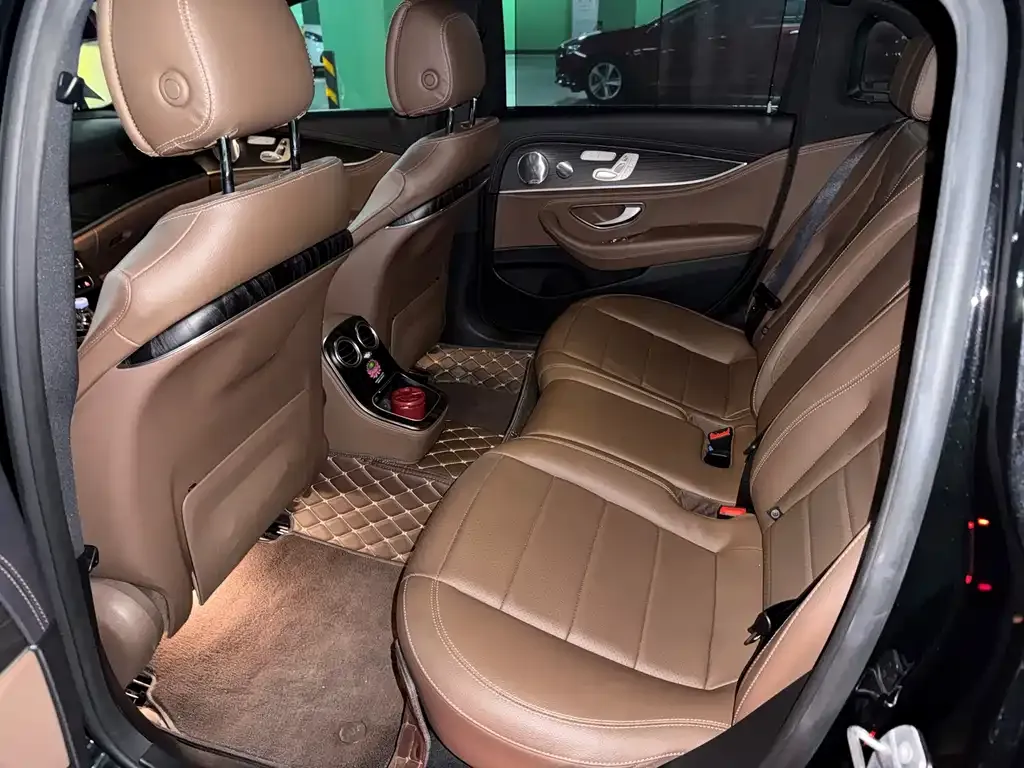 Mercedes-Benz E-Class 2021 из CN, фото 7