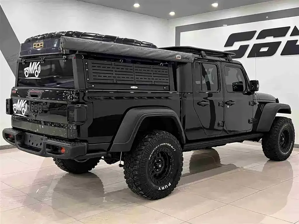 Jeep Gladiator 2023 из CN, фото 2