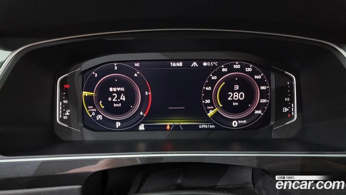 Volkswagen Tiguan — фото 8