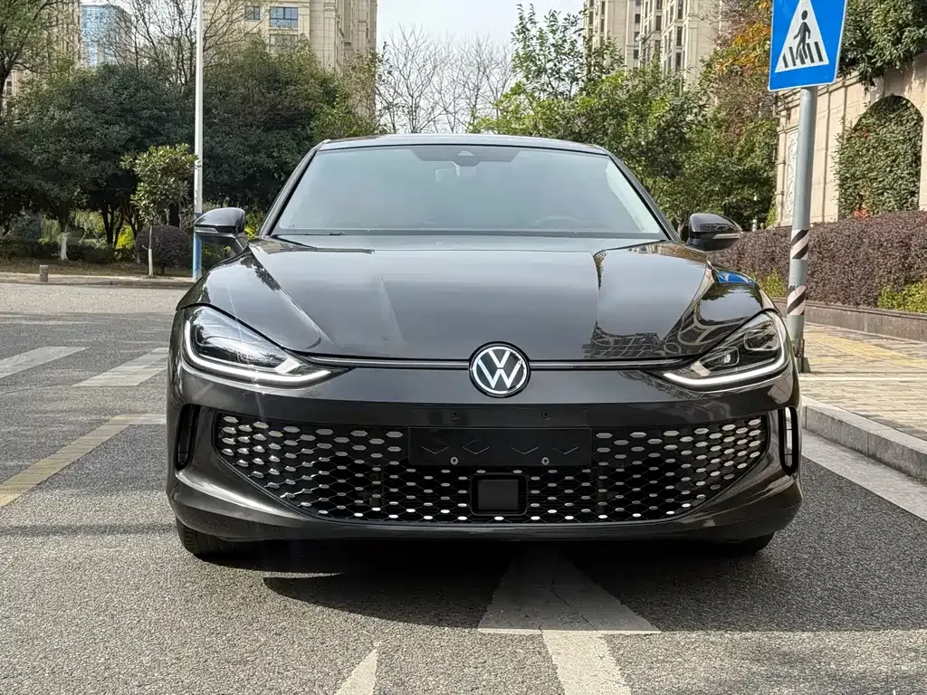 Volkswagen Lamando 2024 из CN, фото 10