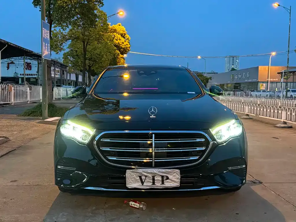 Mercedes-Benz E-Class 2025 из CN, фото 2