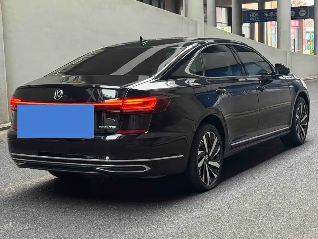 Volkswagen Passat — фото 2