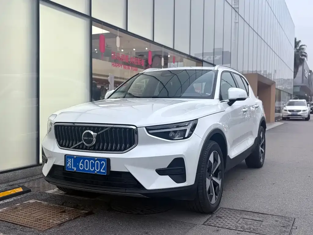 Volvo XC40 2024 из CN, фото 1