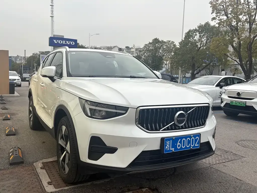 Volvo XC40 2024 из CN, фото 10