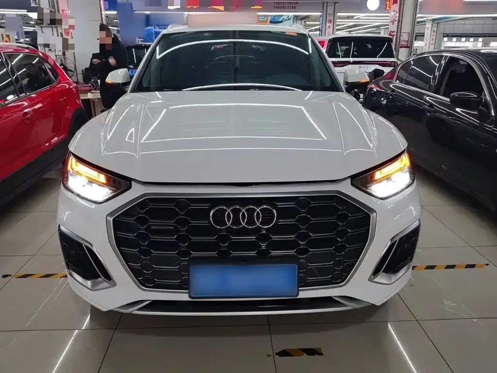 Audi Q5L 2022 из CN, фото 3