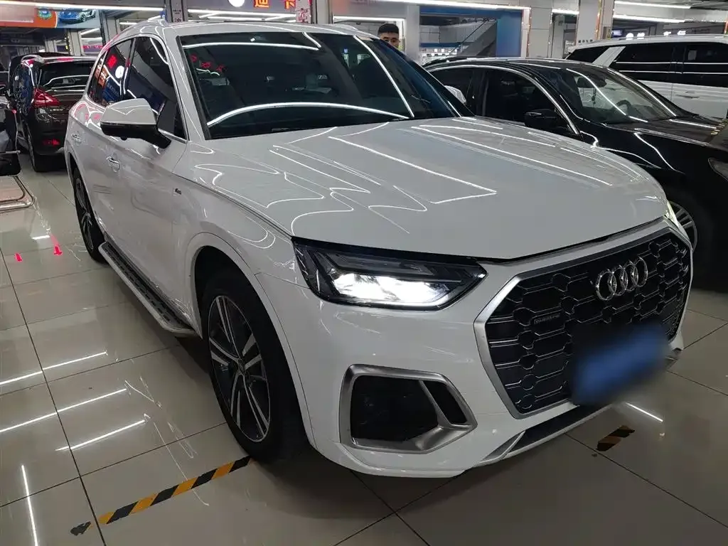 Audi Q5L 2022 из CN, фото 8