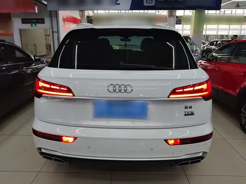 Audi Q5L 2022 из CN, фото 5