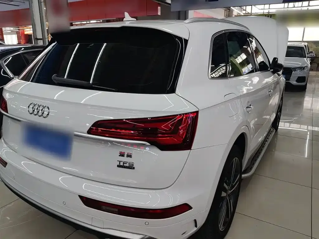 Audi Q5L 2022 из CN, фото 10