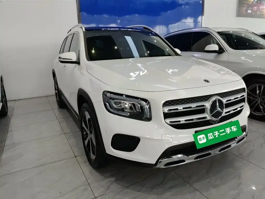 Mercedes-Benz GLB — фото 10
