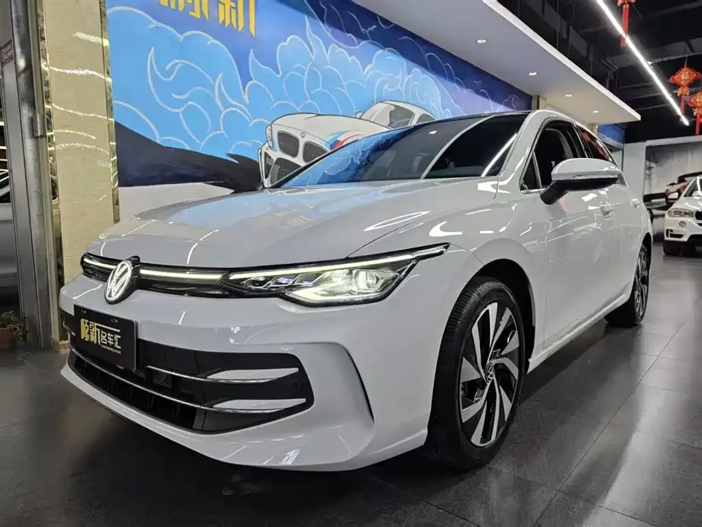Volkswagen Golf 2025 из CN, фото 1