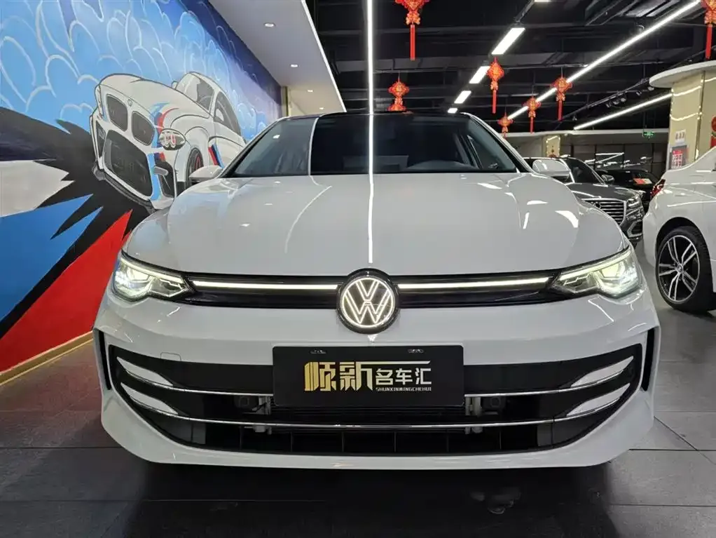 Volkswagen Golf 2025 из CN, фото 10