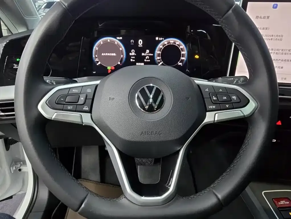 Volkswagen Golf 2025 из CN, фото 6
