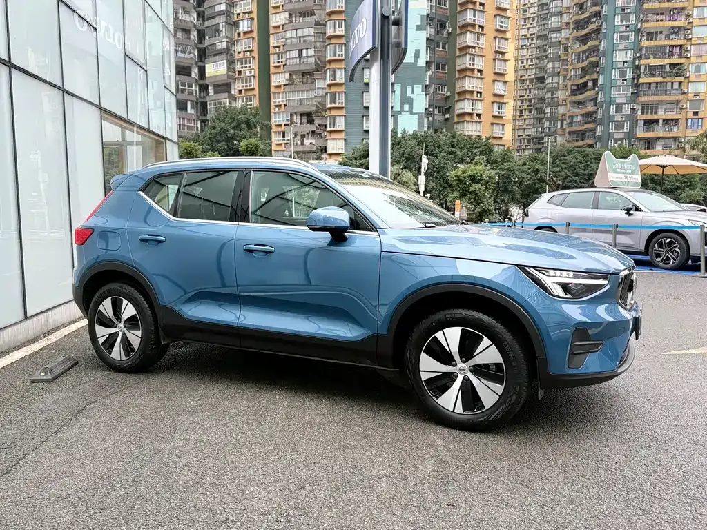 Volvo XC40 2024 из CN, фото 10