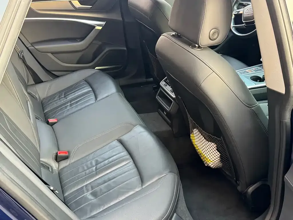 Audi A7 2021 из CN, фото 5