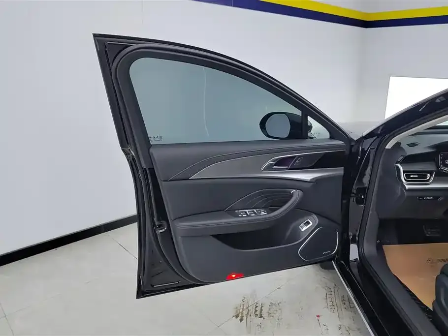Hongqi H5 2023 из CN, фото 9