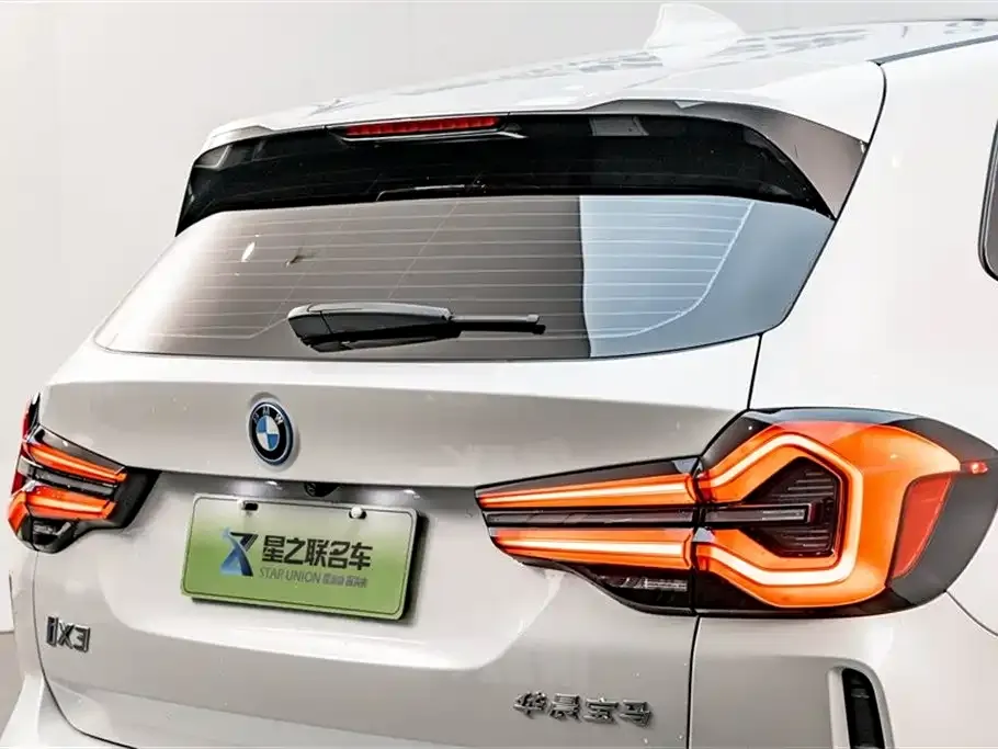 BMW iX3 2024 из CN, фото 2