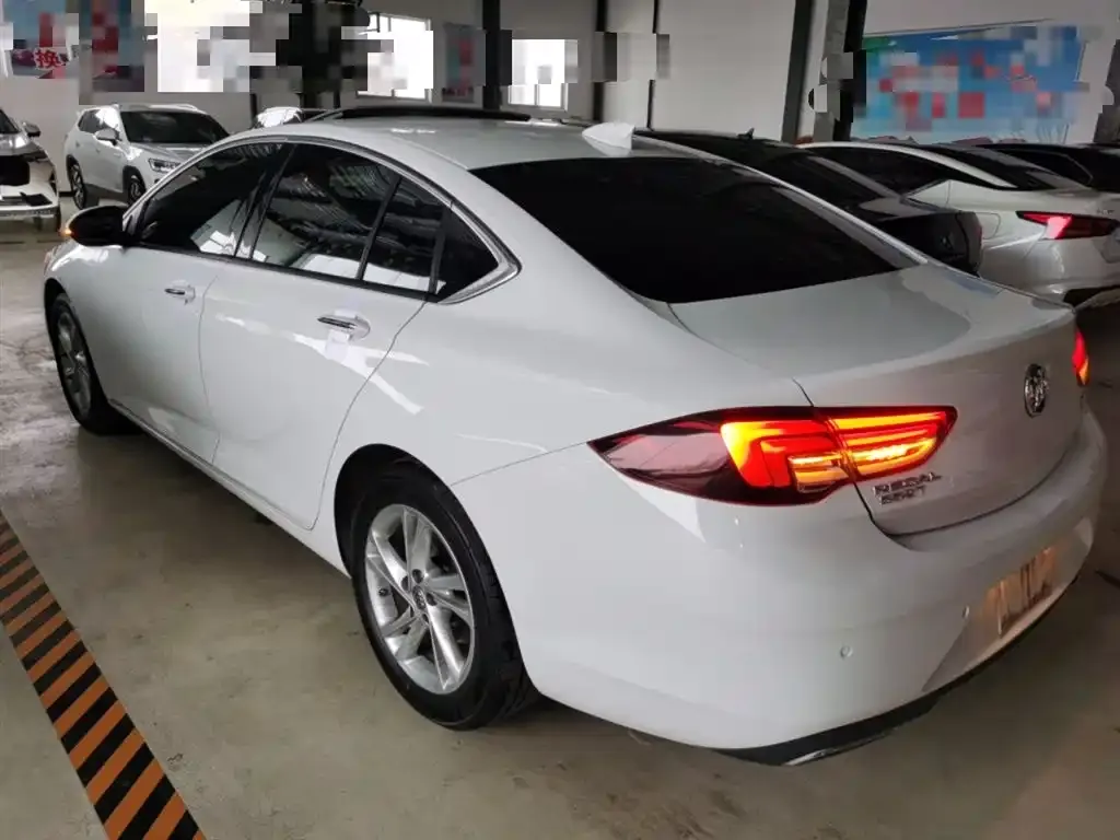 Buick Regal 2022 из CN, фото 2