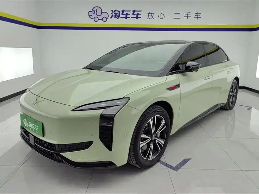 Hongqi EH7