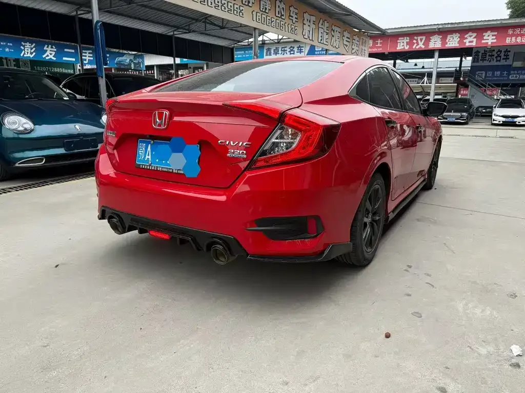Honda Civic — фото 7