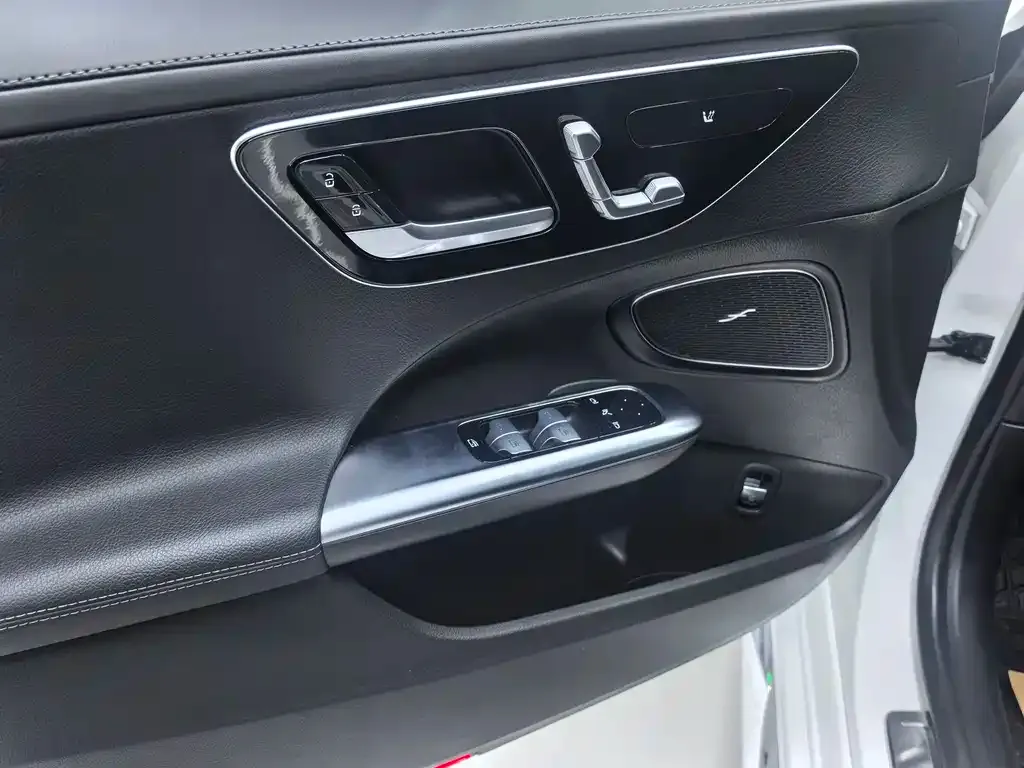 Mercedes-Benz C-Class 2024 из CN, фото 6