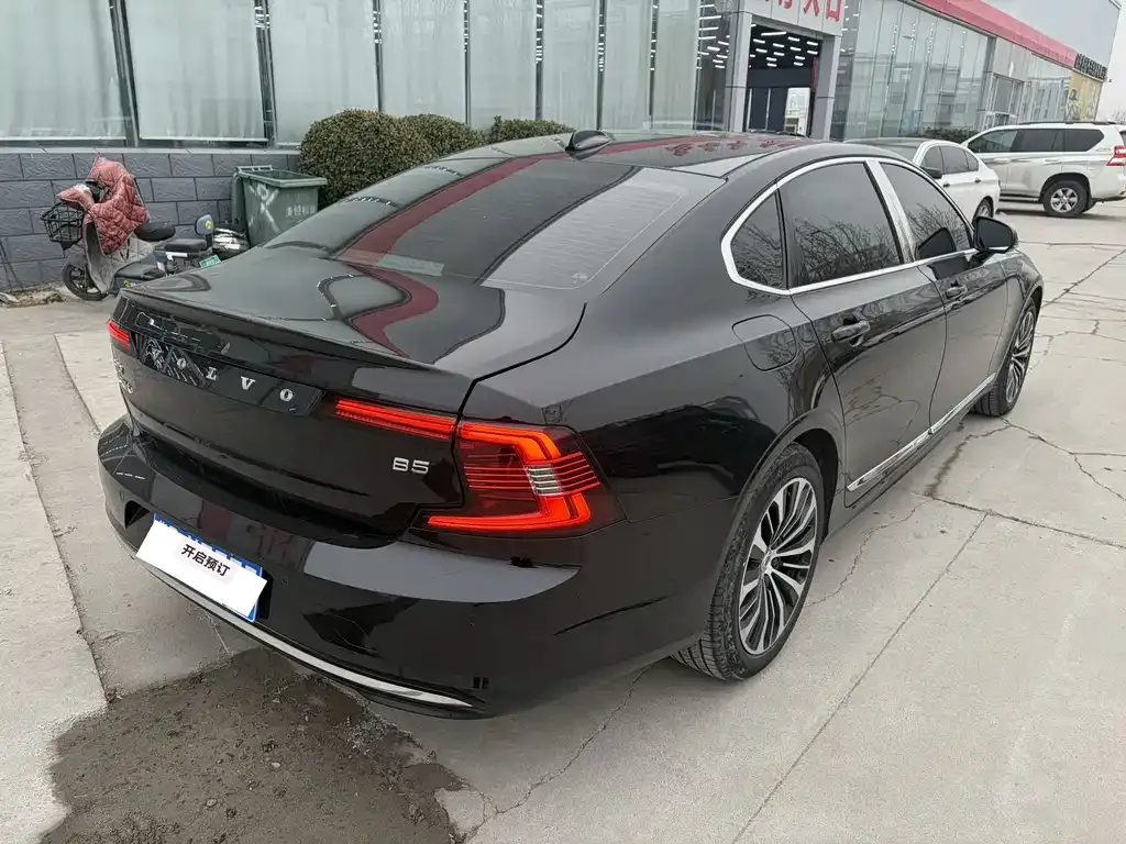 Volvo S90 — фото 5