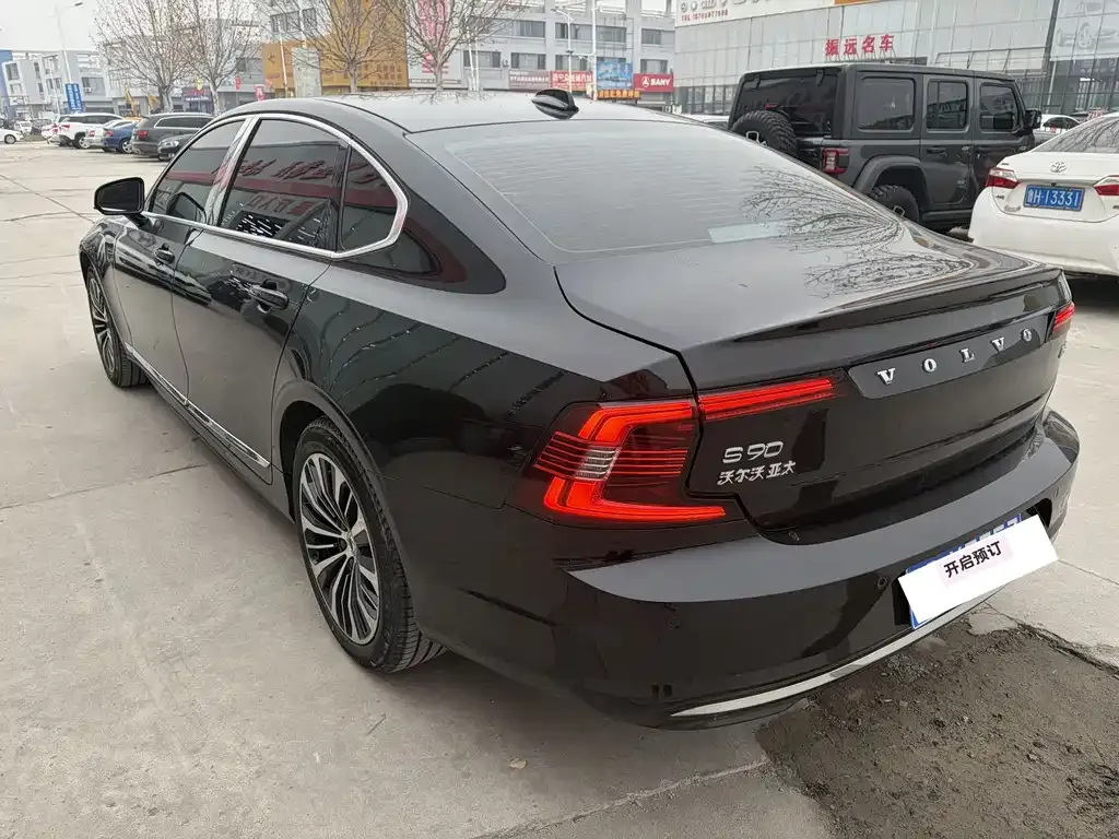 Volvo S90 — фото 3