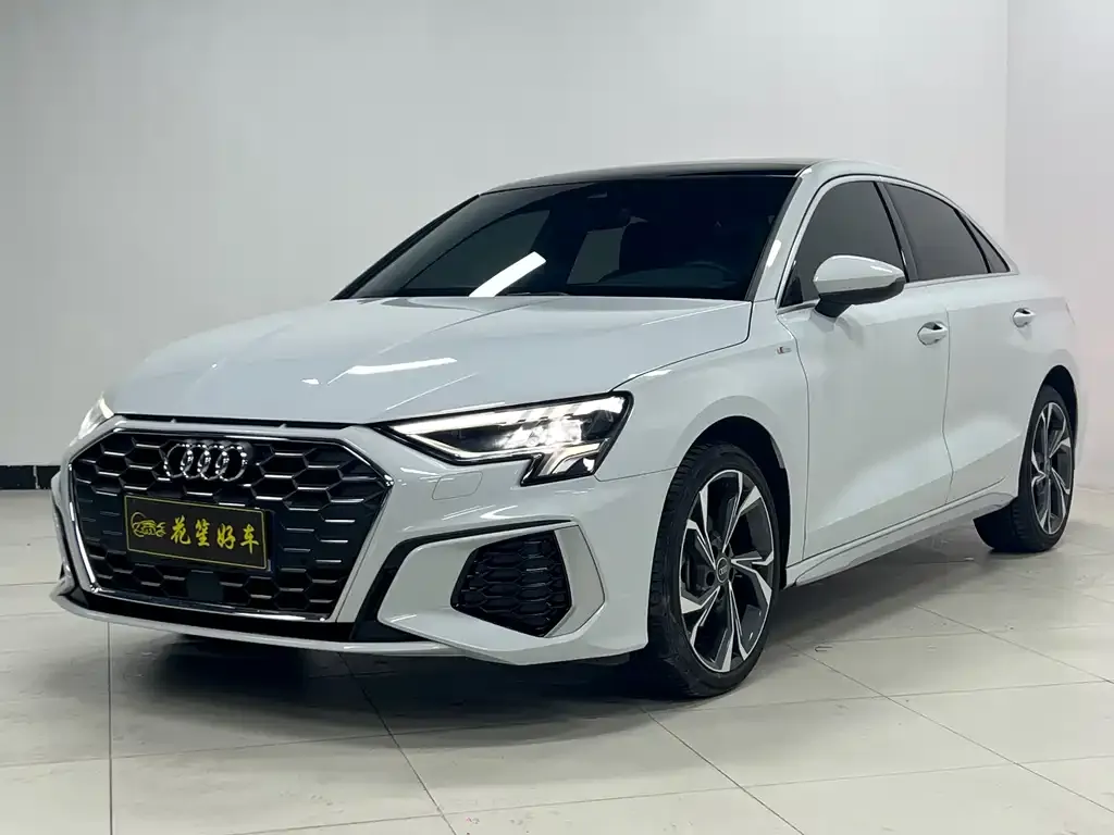 Audi A3 2022 из CN, фото 1