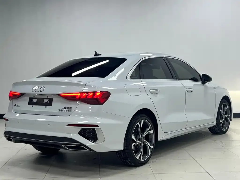 Audi A3 2022 из CN, фото 5