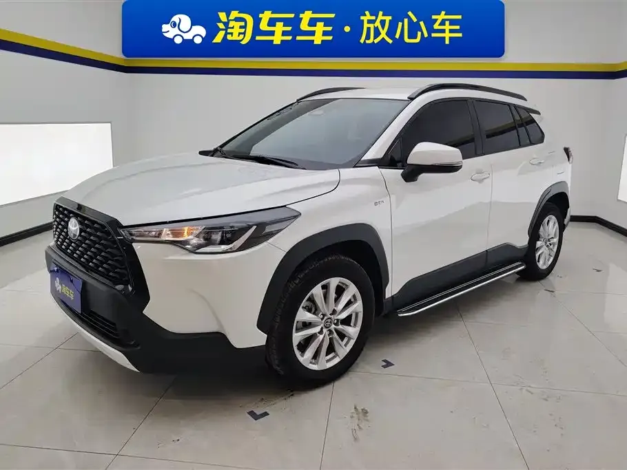 Toyota Corolla Cross 2024 из CN, фото 1