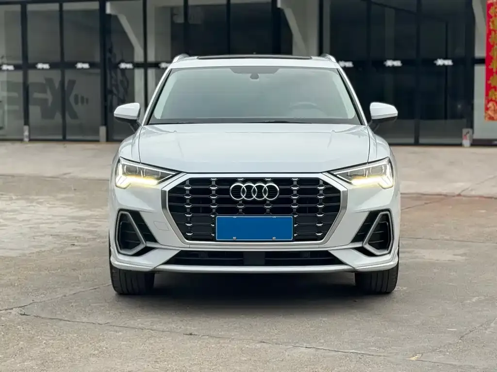 Audi Q3 2021 из CN, фото 4