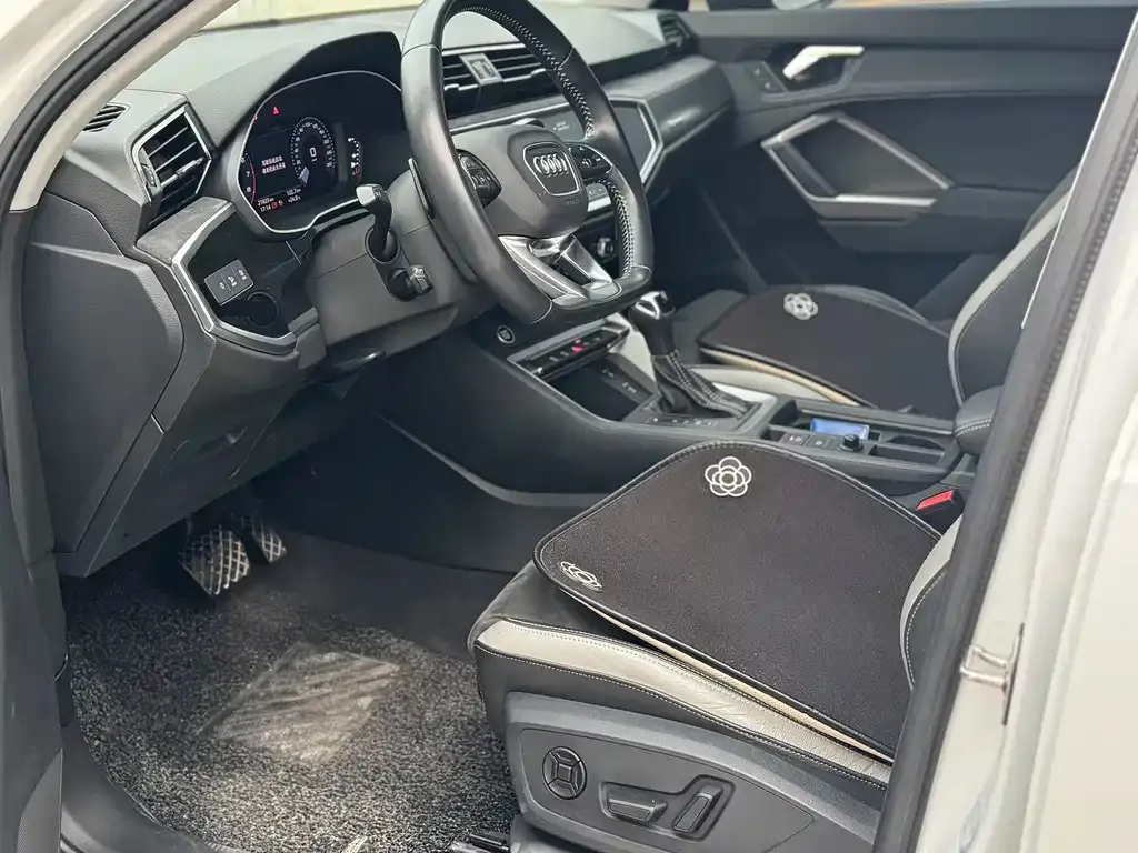 Audi Q3 2021 из CN, фото 5