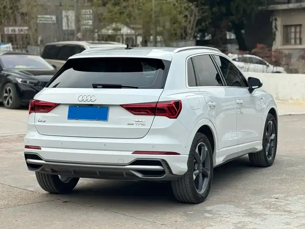 Audi Q3 2021 из CN, фото 3