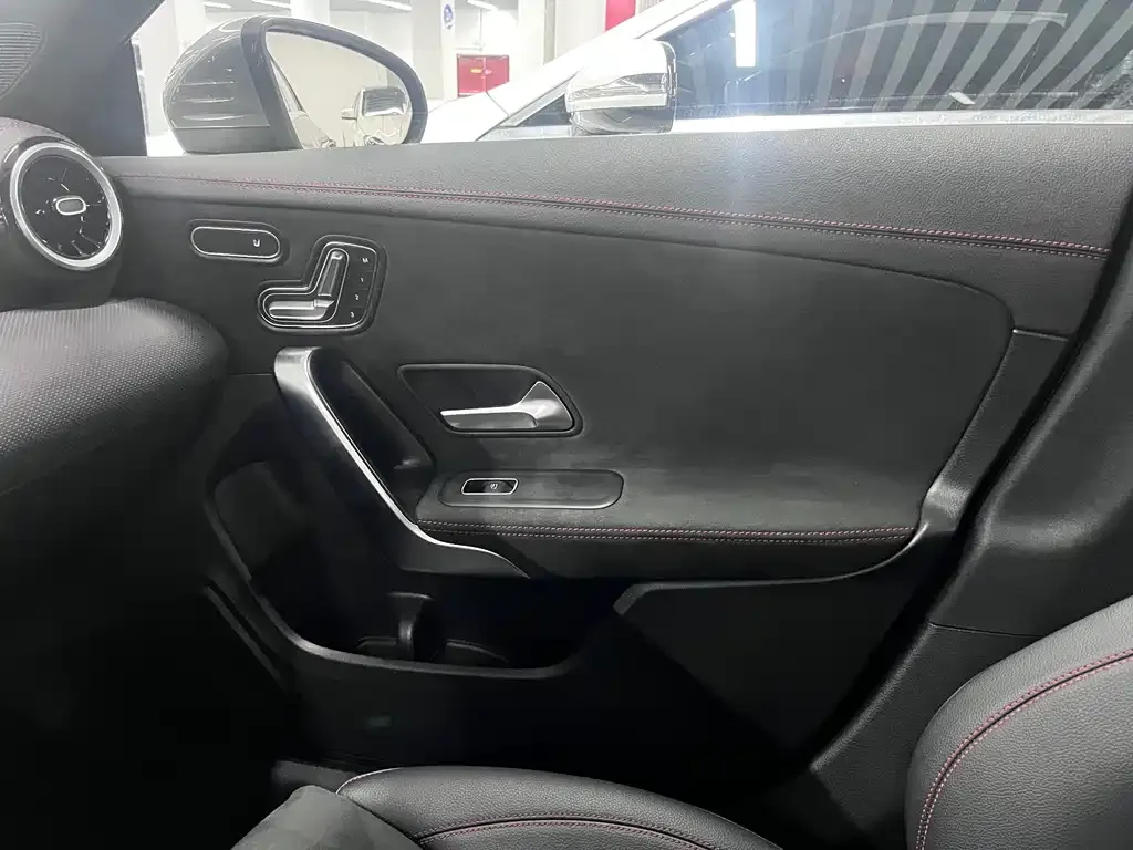Mercedes-Benz CLA (Import) 2023 из CN, фото 8