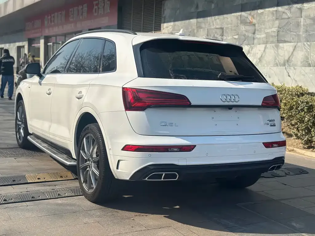 Audi Q5L 2022 из CN, фото 4