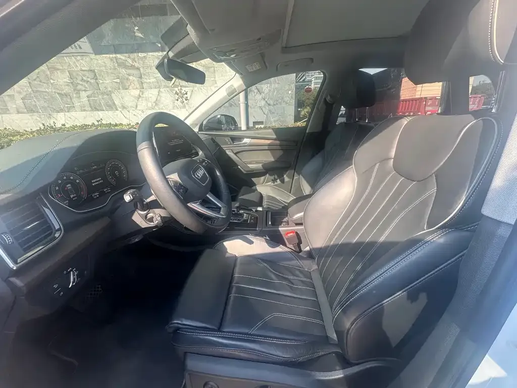 Audi Q5L 2022 из CN, фото 10