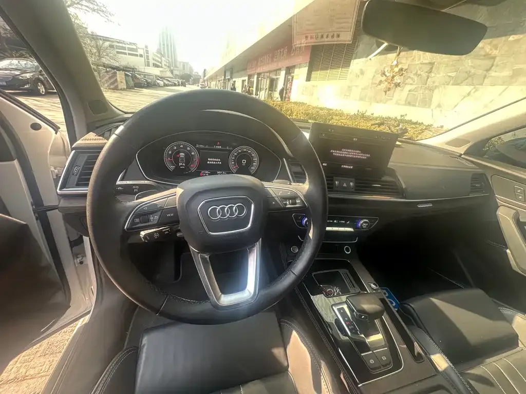 Audi Q5L 2022 из CN, фото 9
