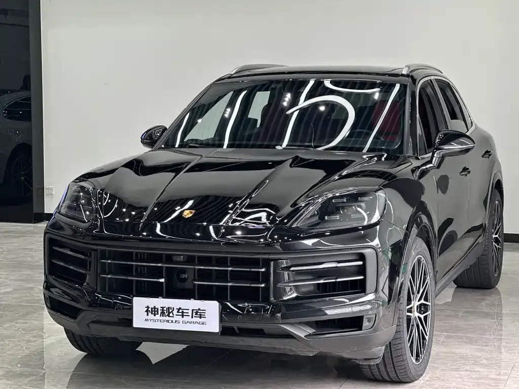 Porsche Cayenne — фото 1
