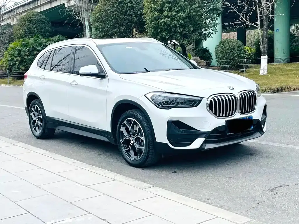 BMW X1 2022 из CN, фото 3
