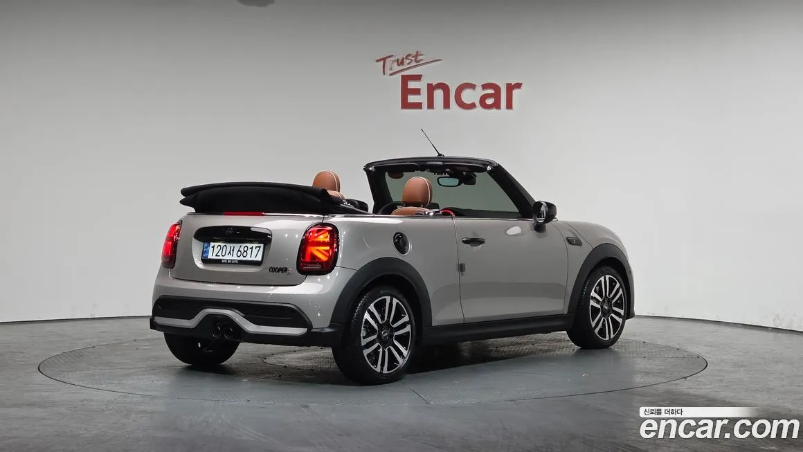 Mini Cooper Convertible — фото 3