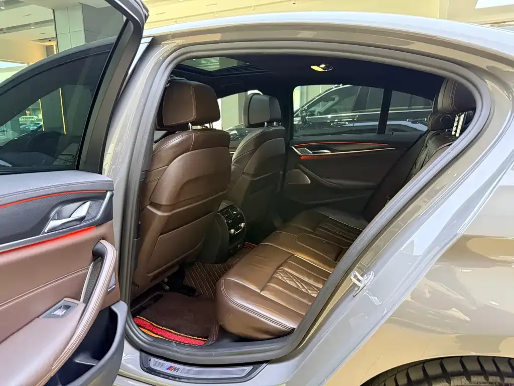 BMW 5 Series (Import) — фото 9