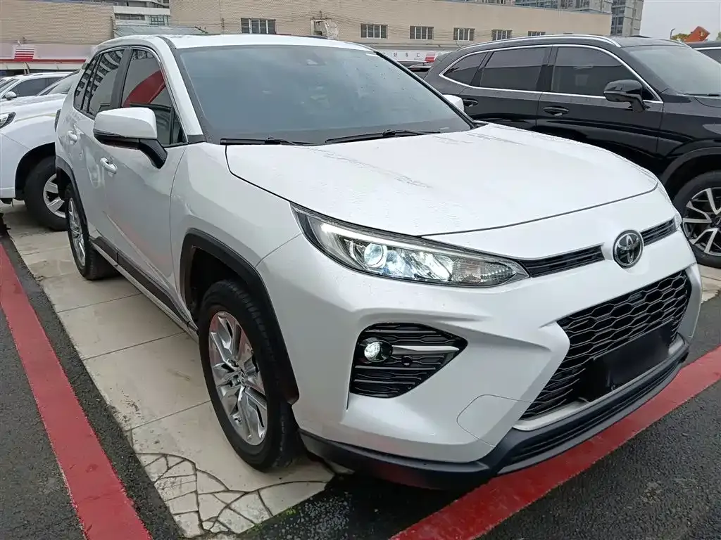 Toyota Wildlander 2021 из CN, фото 3