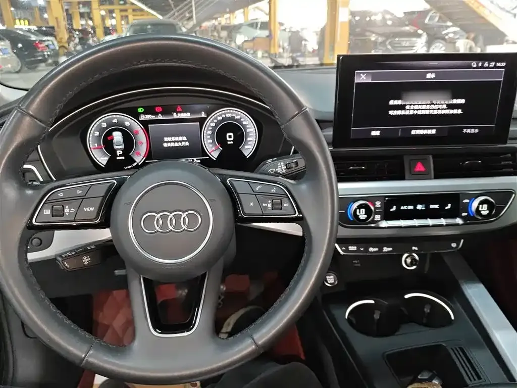 Audi A4L 2024 из CN, фото 6