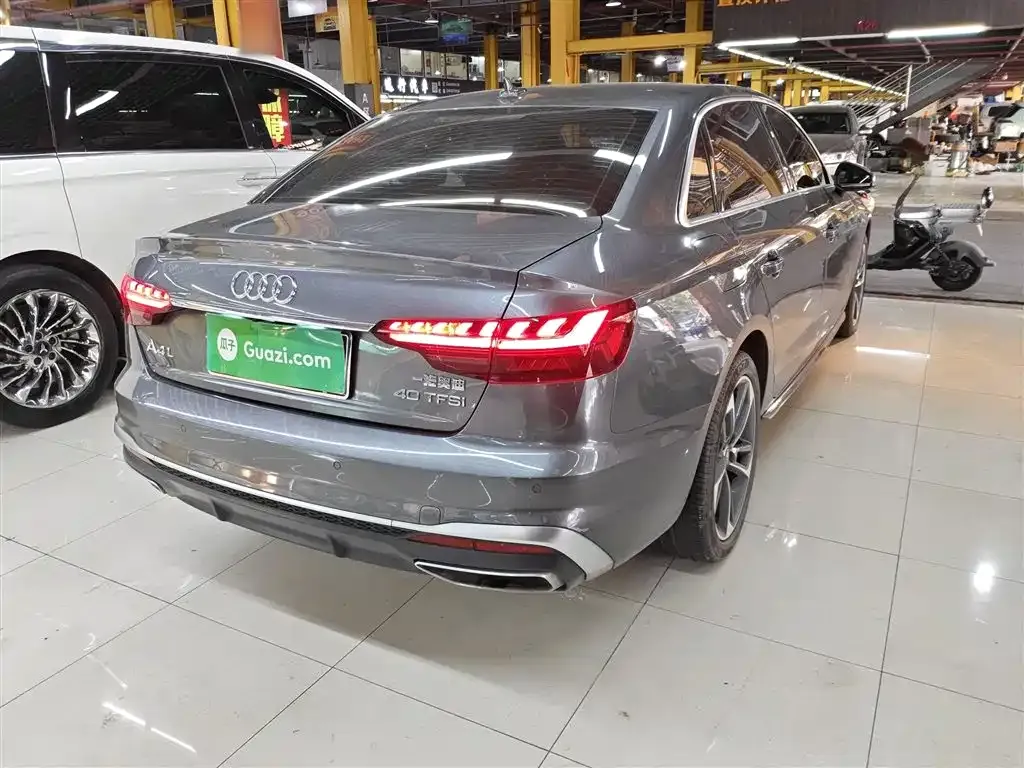 Audi A4L 2024 из CN, фото 4