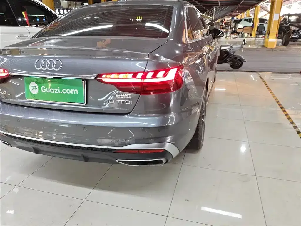 Audi A4L 2024 из CN, фото 10